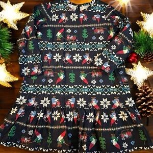 Hanna Andersson gnome dress 120 6/7